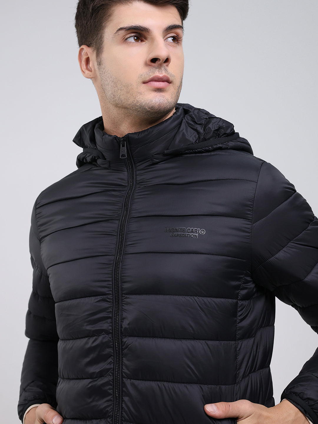 Men Black Solid Hooded Full Sleeve Heating Jacket