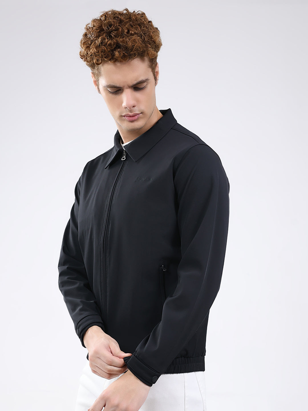 Men Black Solid Collar Full Sleeve Jacket