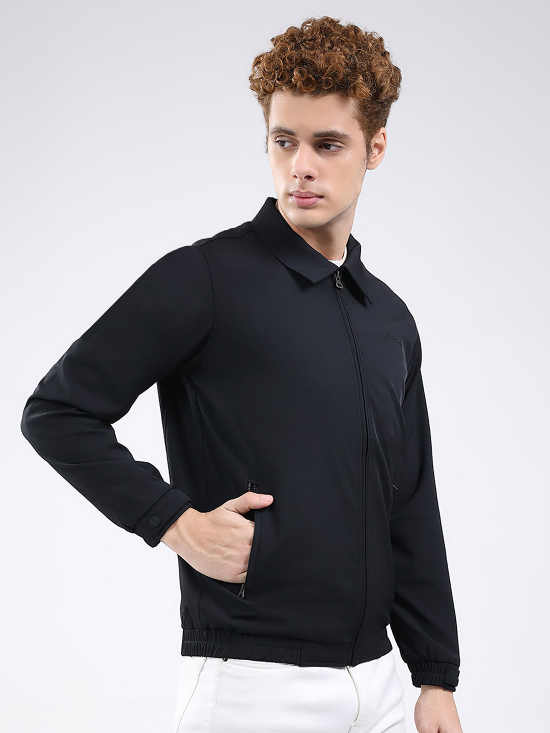 Men Black Solid Collar Full Sleeve Jacket