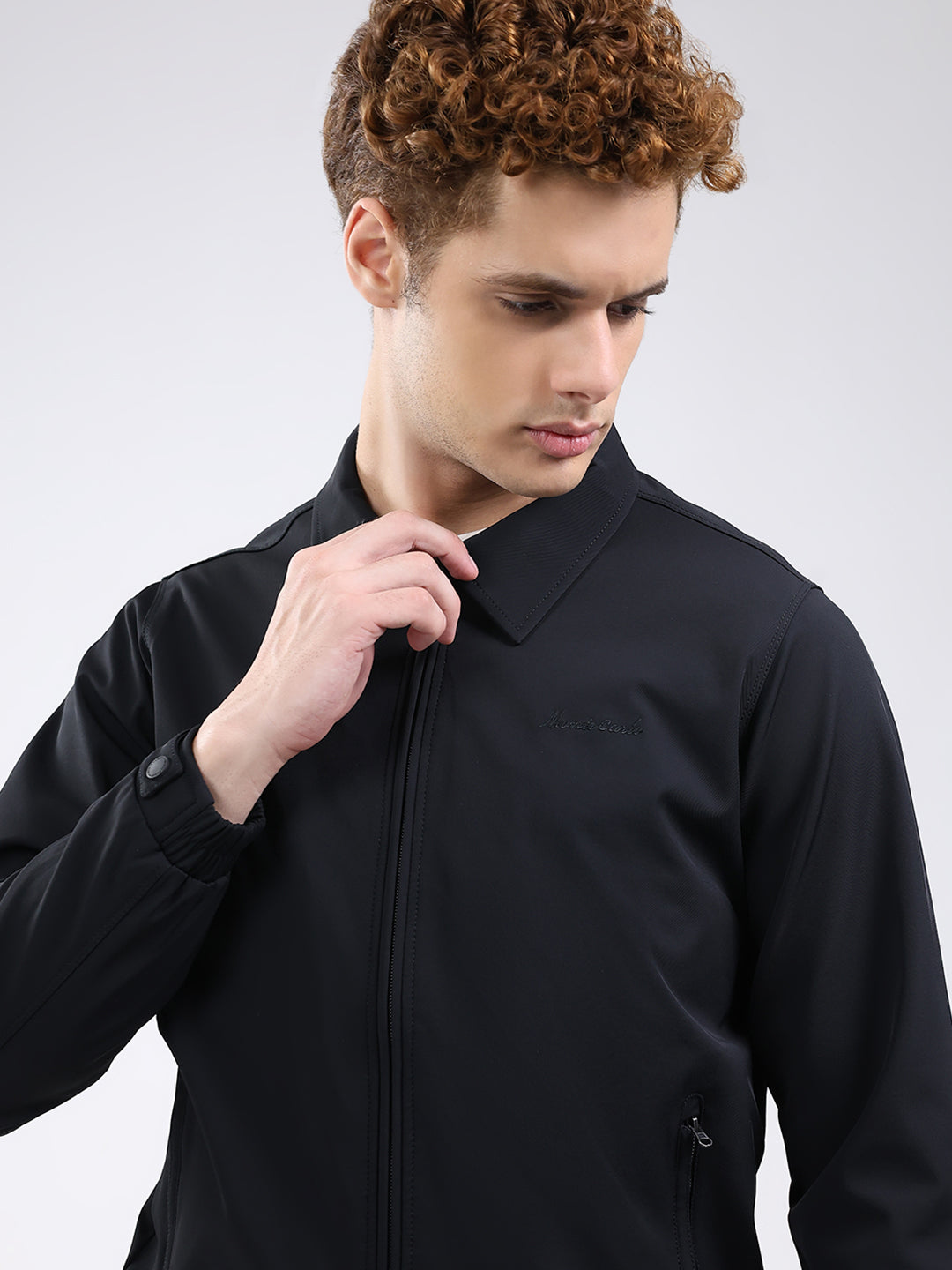 Men Black Solid Collar Full Sleeve Jacket