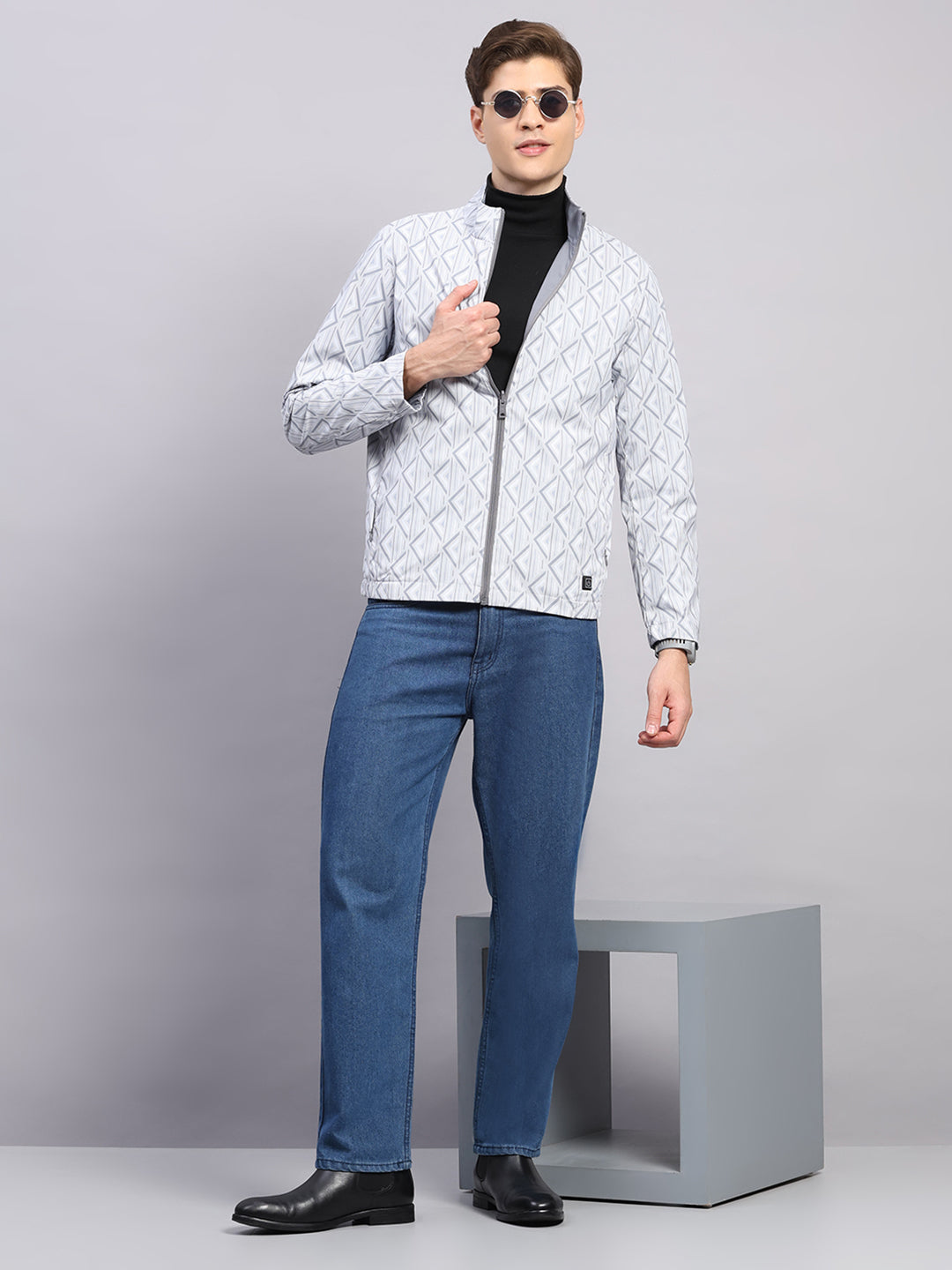 Men Grey Solid Hooded Full Sleeve Reversible Jacket