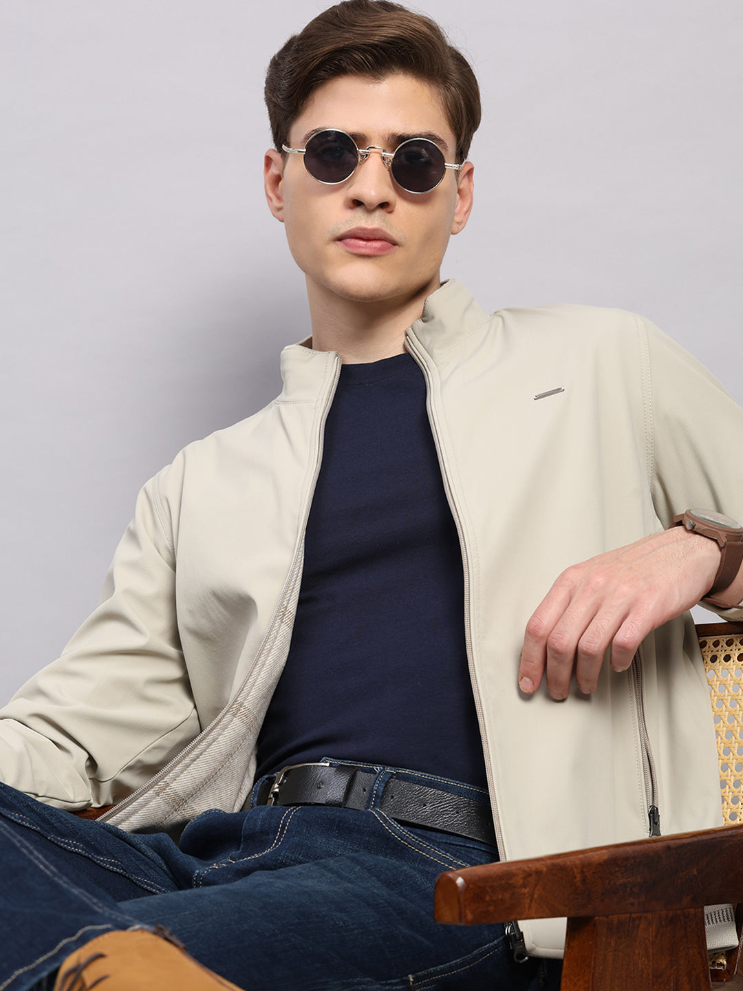 Men Off White Solid Collar Full Sleeve Jacket