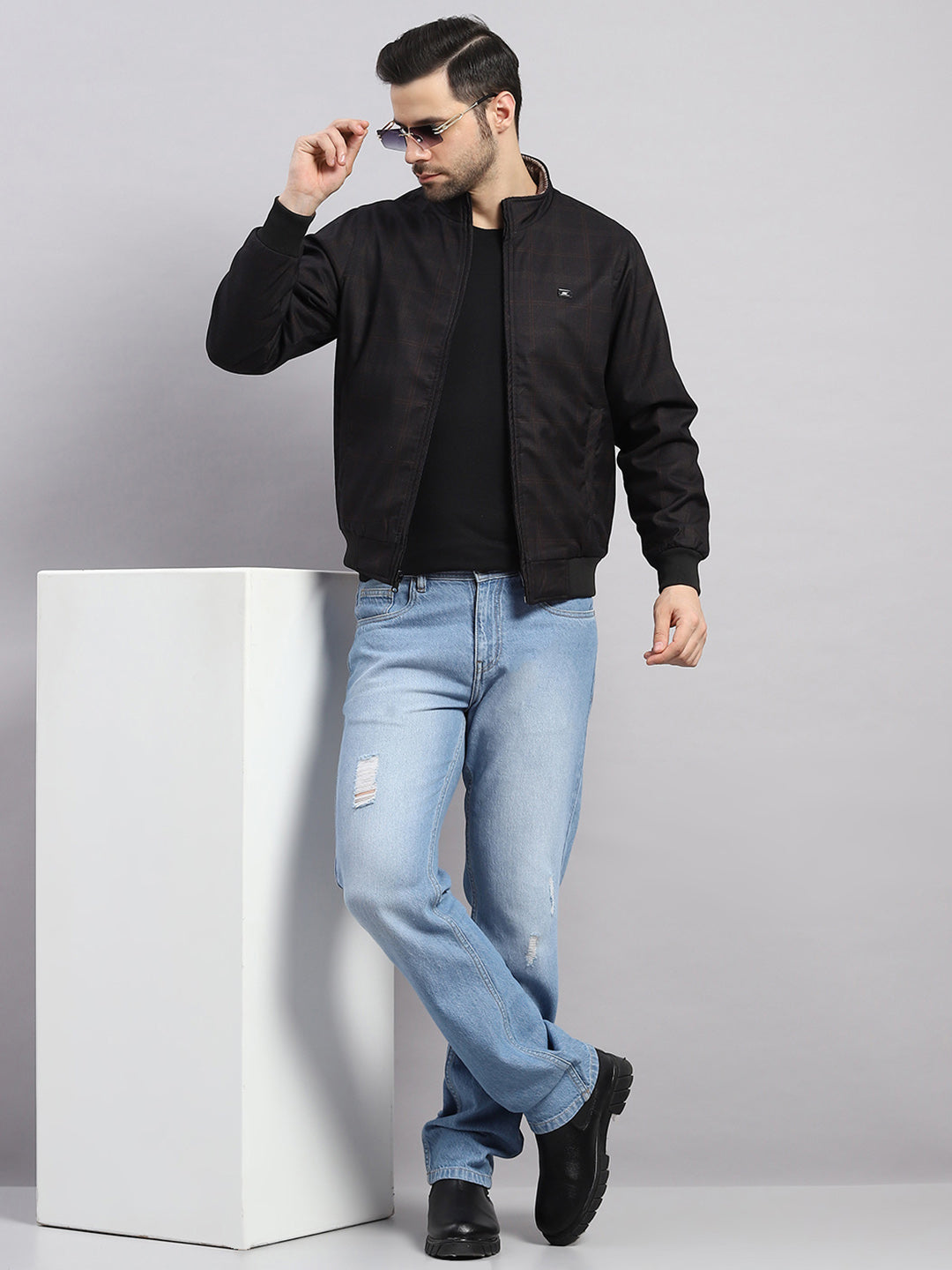 Men Black Solid Collar Full Sleeve Reversible Jacket