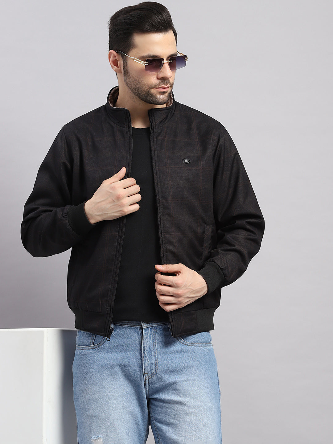 Men Black Solid Collar Full Sleeve Reversible Jacket