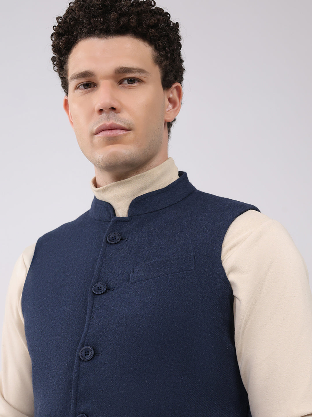 Men Blue Solid Collar Sleeveless Jacket