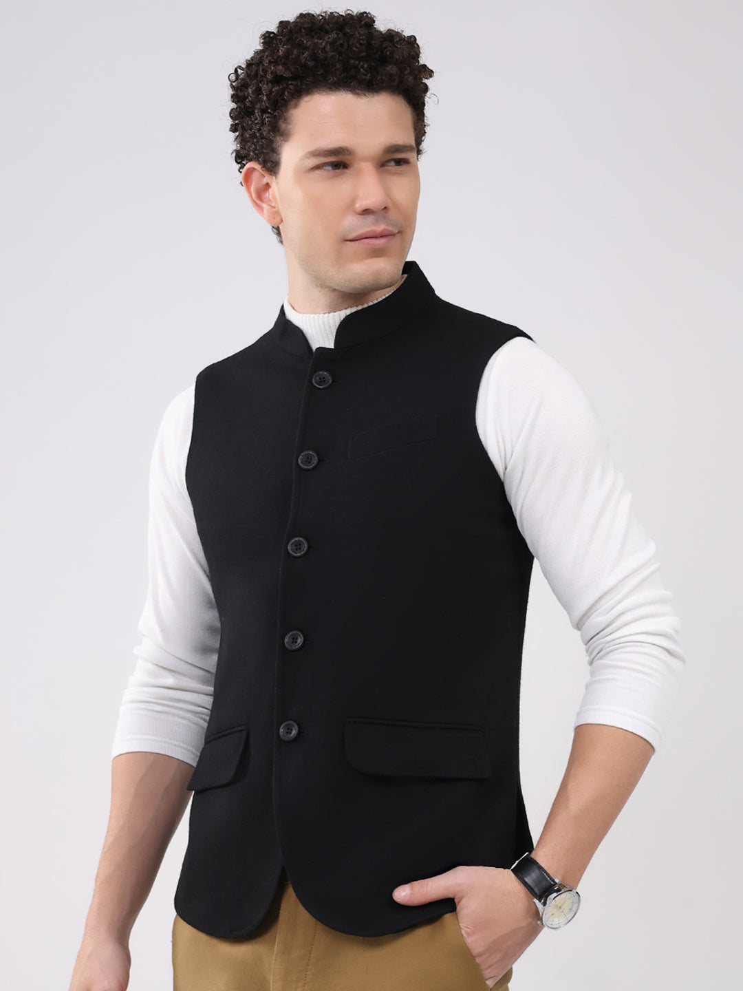 Men Black Solid Collar Sleeveless Jacket
