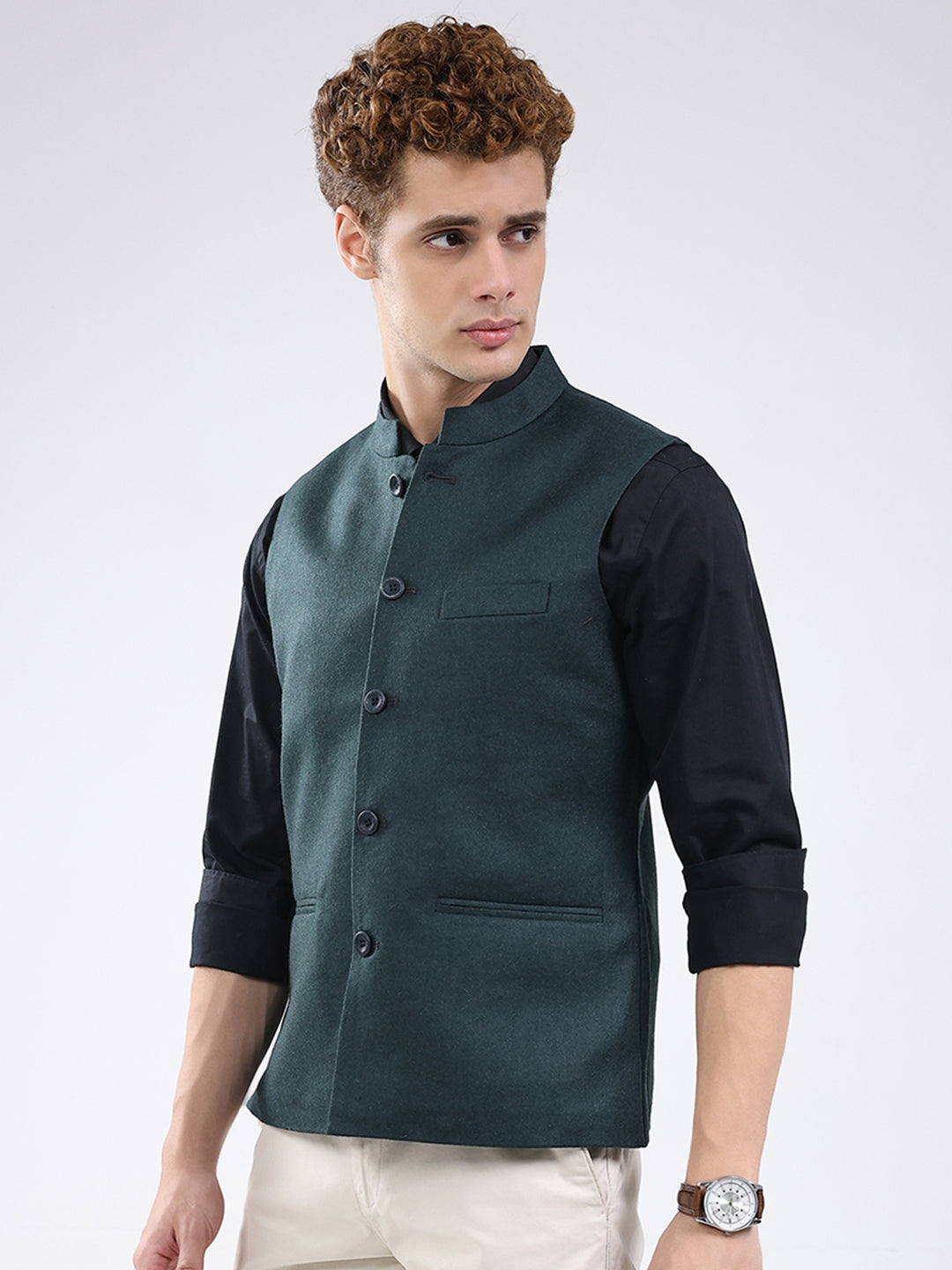 Men Green Solid Band Neck Sleeveless Jacket
