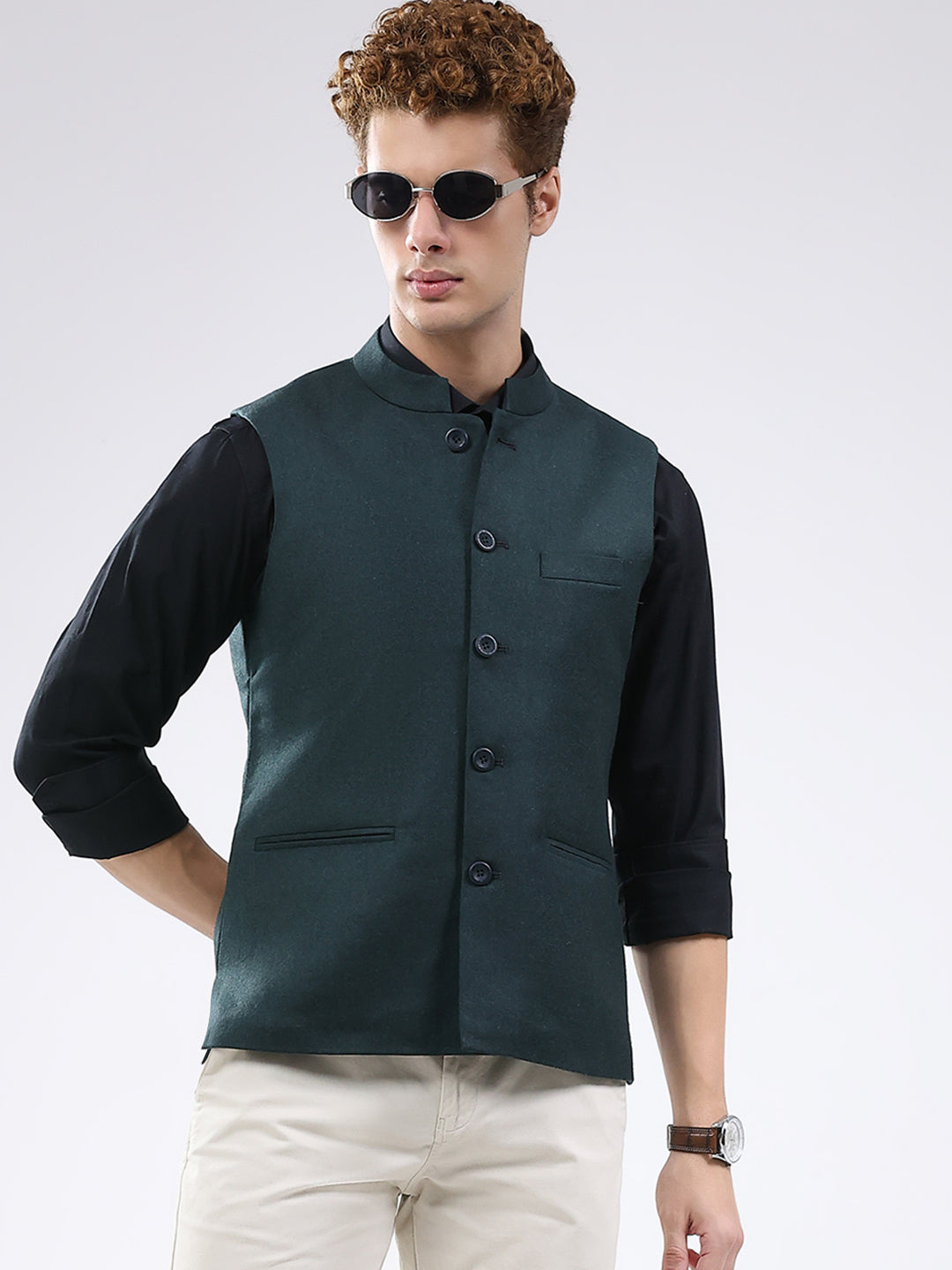 Men Green Solid Band Neck Sleeveless Jacket