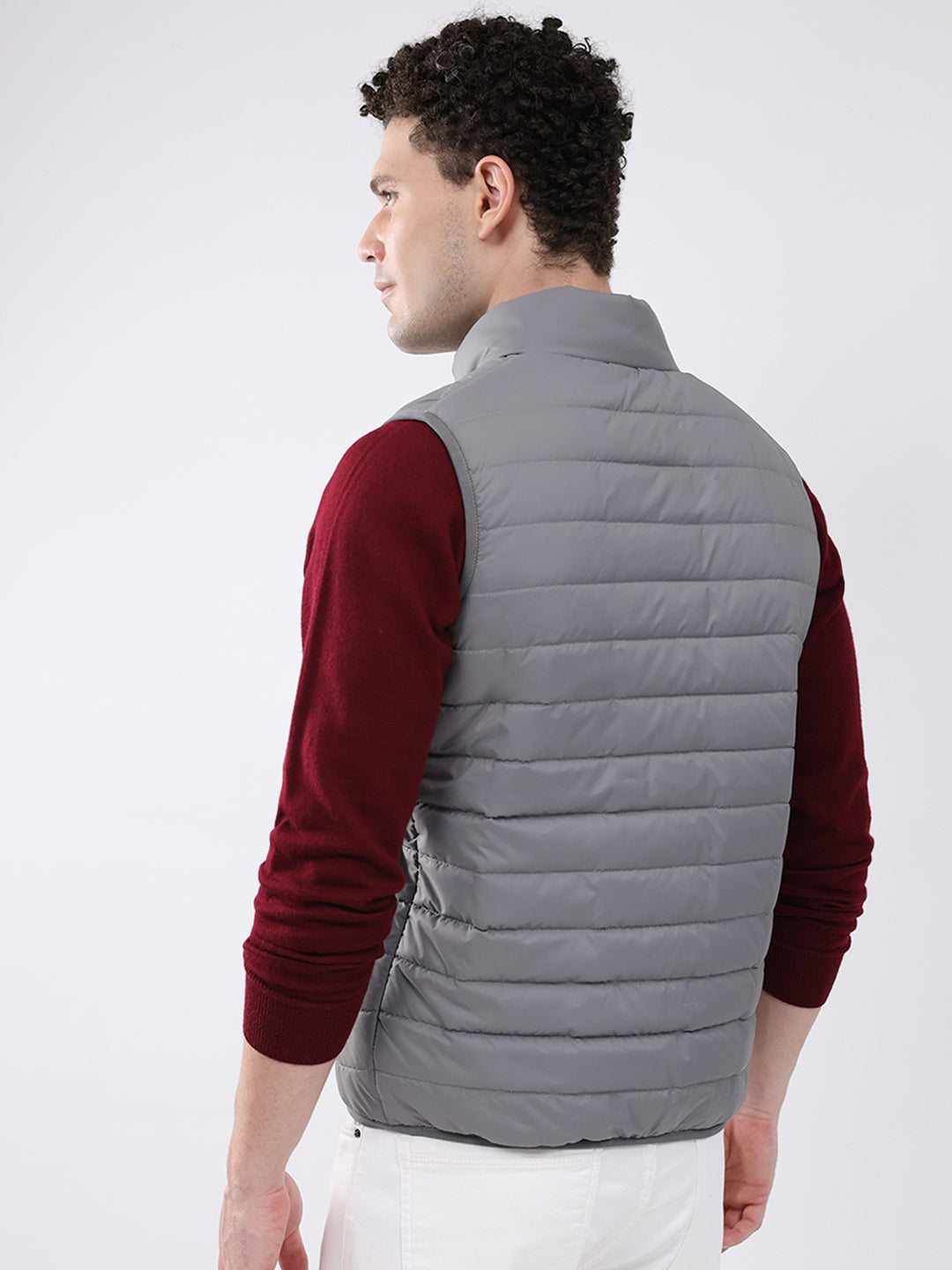 Men Grey Solid Collar Sleeveless Jacket