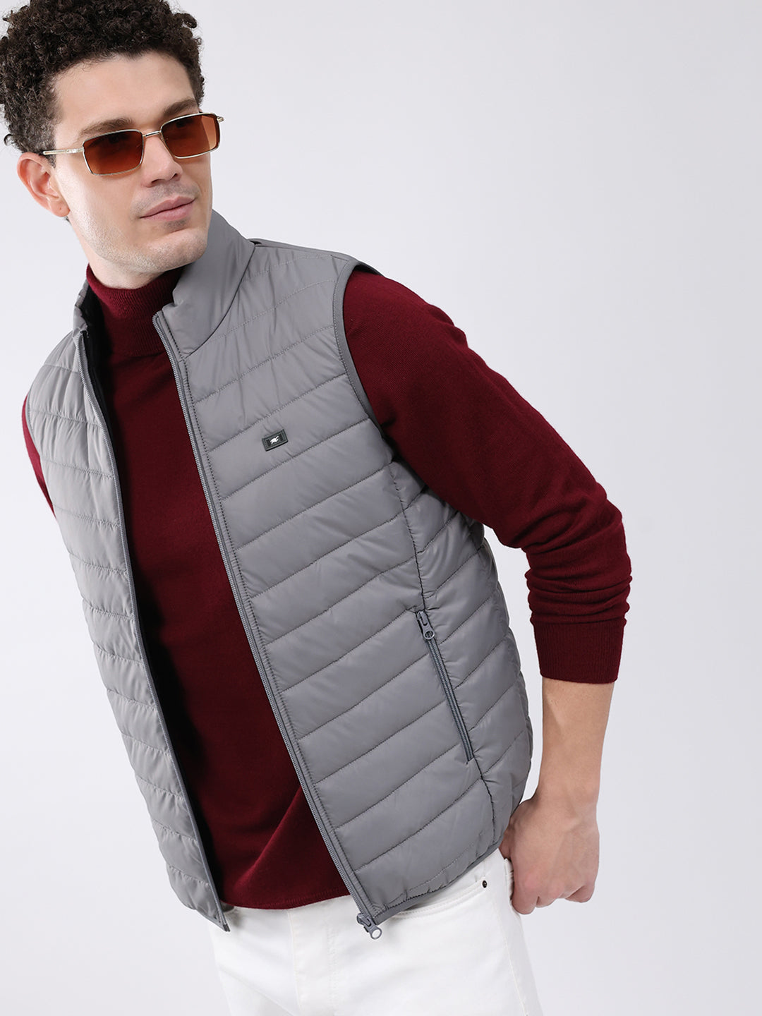 Men Grey Solid Collar Sleeveless Jacket
