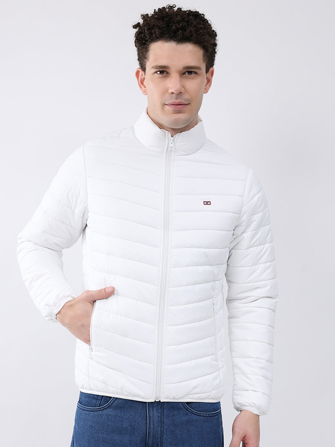 Men White Solid Collar Full Sleeve Jacket