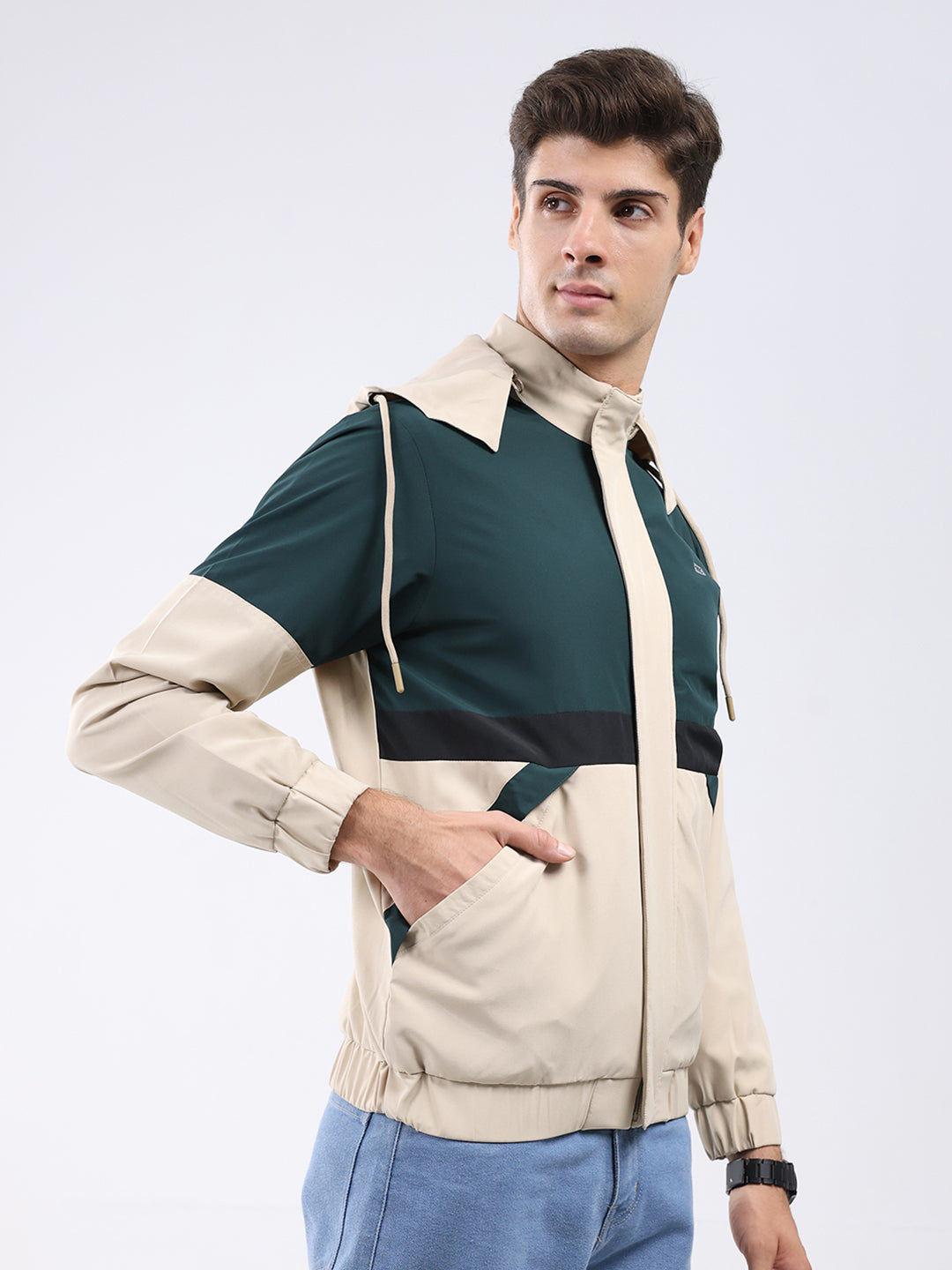 Men Green Colourblocked Hooded Full Sleeve Jacket