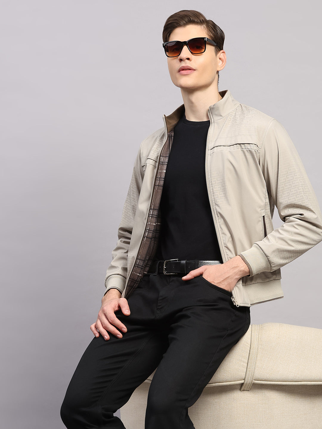 Luxuria Men Beige Solid Collar Full Sleeve Reversible Jacket