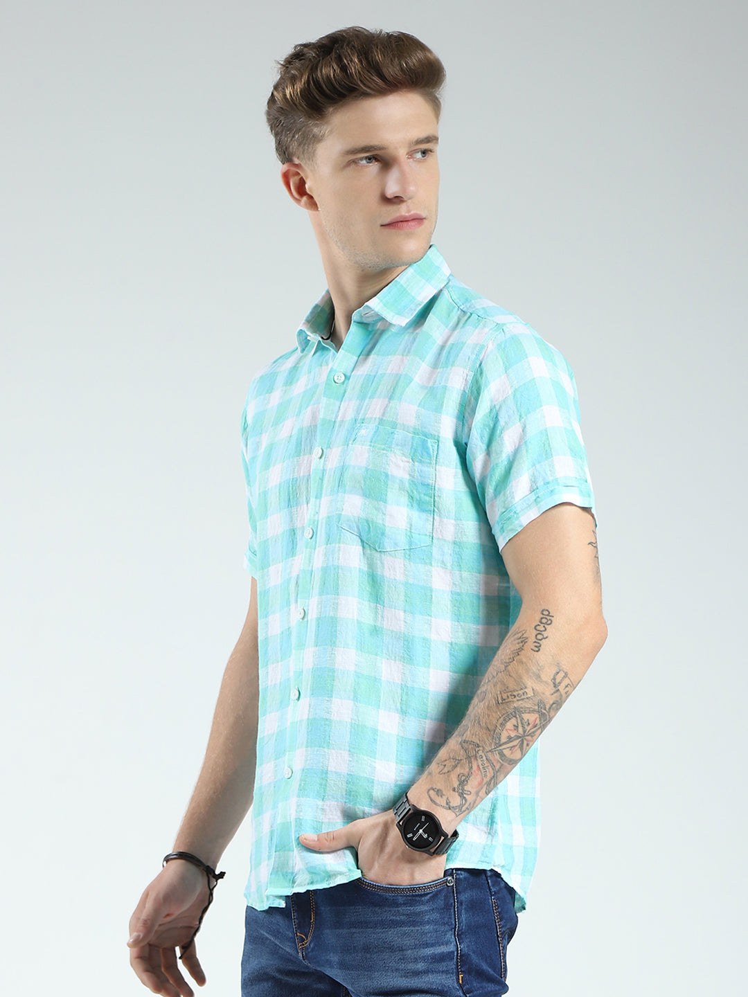 Men Green Check Collar Half Sleeve Linen Shirt