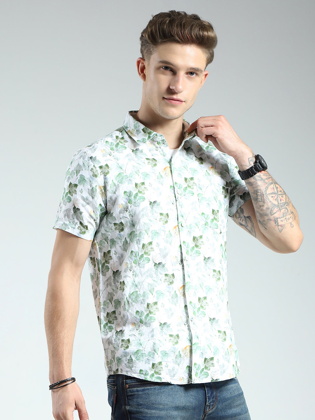 Men Green Printed Collar Half Sleeve Linen Shirt