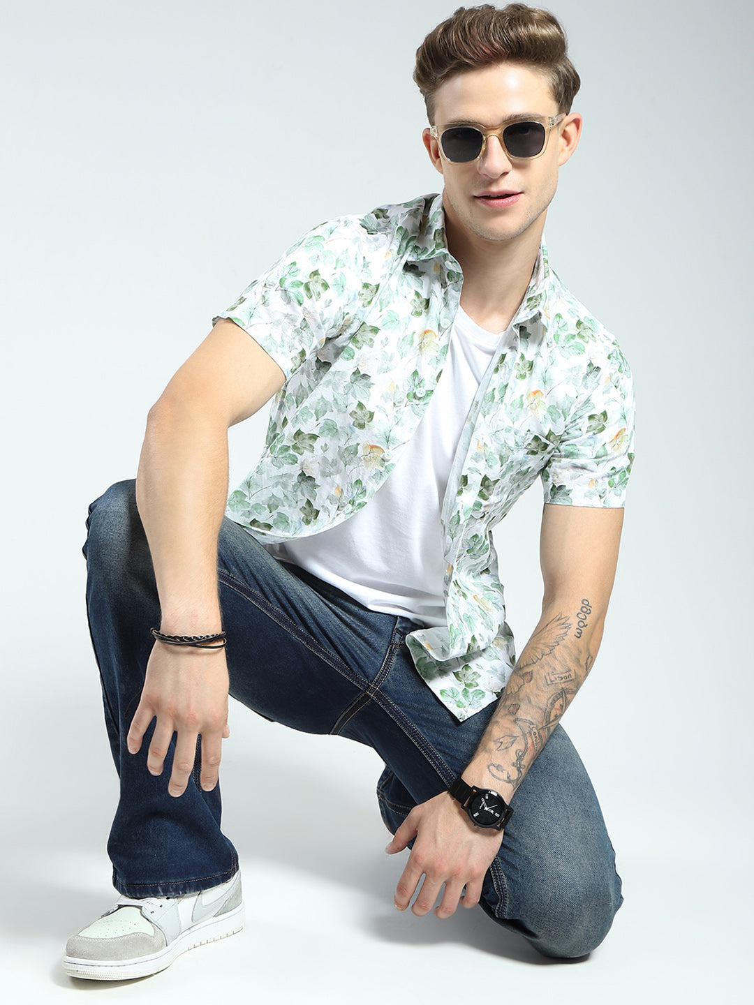 Men Green Printed Collar Half Sleeve Linen Shirt