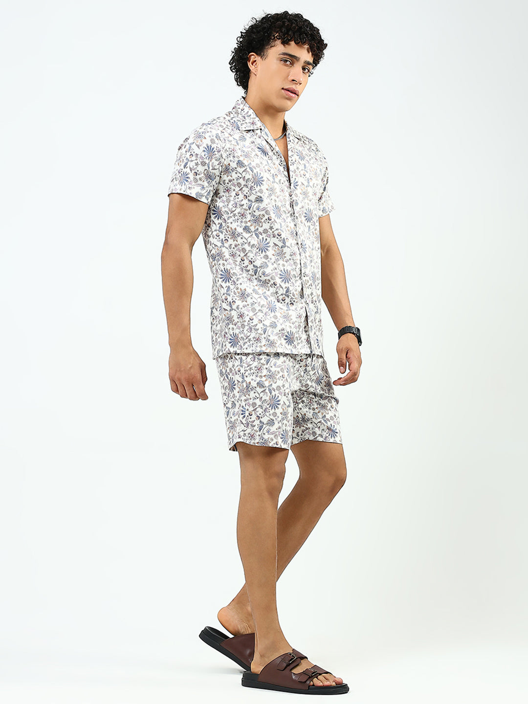 Men Off White Printed Collar Half Sleeve Cords Set