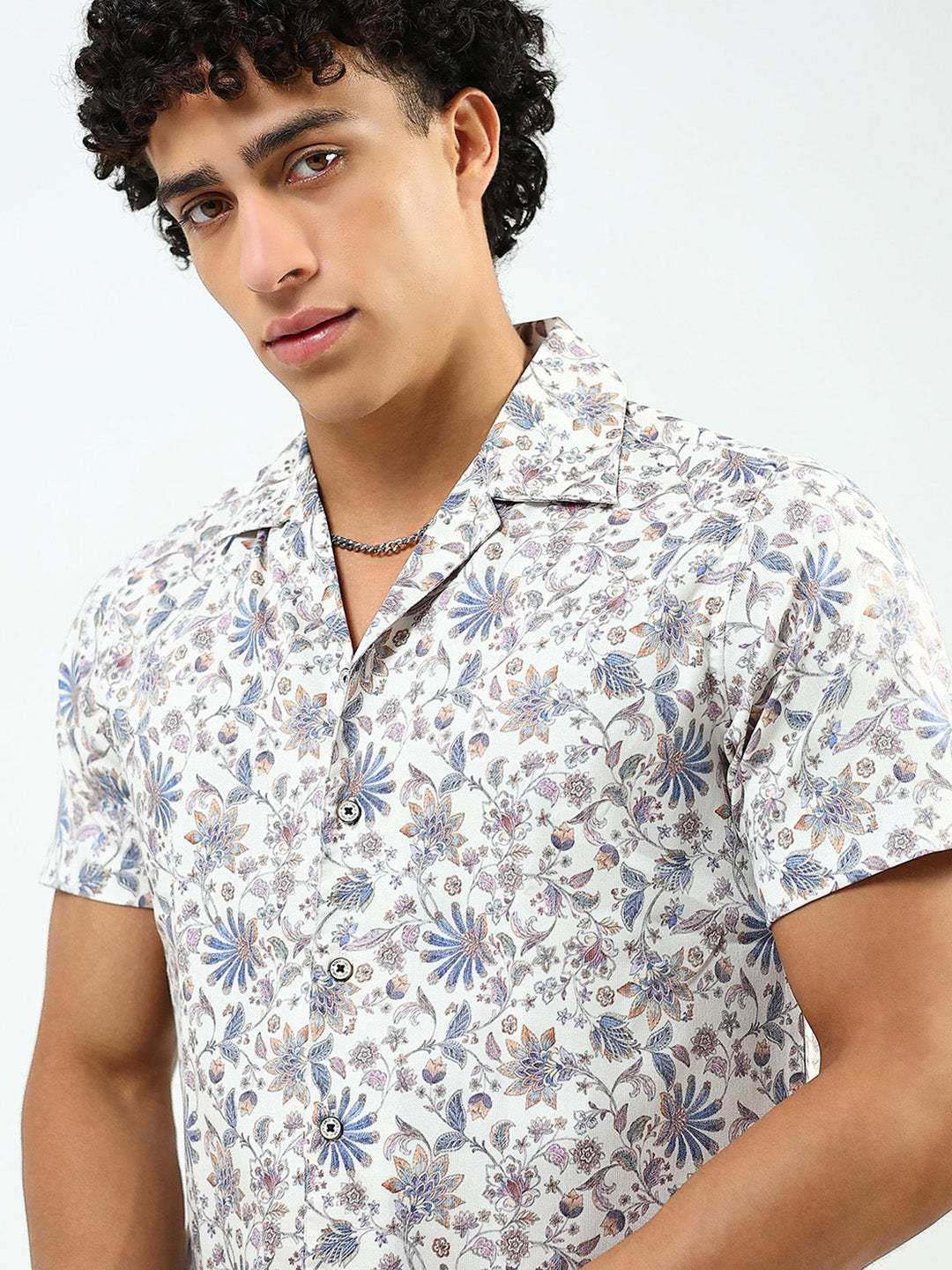 Men Off White Printed Collar Half Sleeve Cords Set