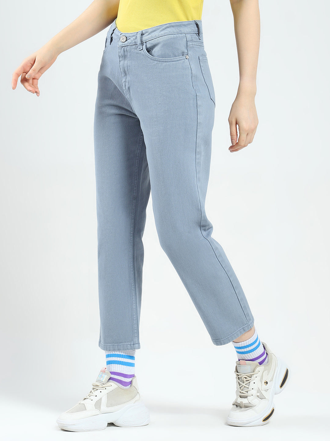 Women Blue Solid Slim Fit Denim