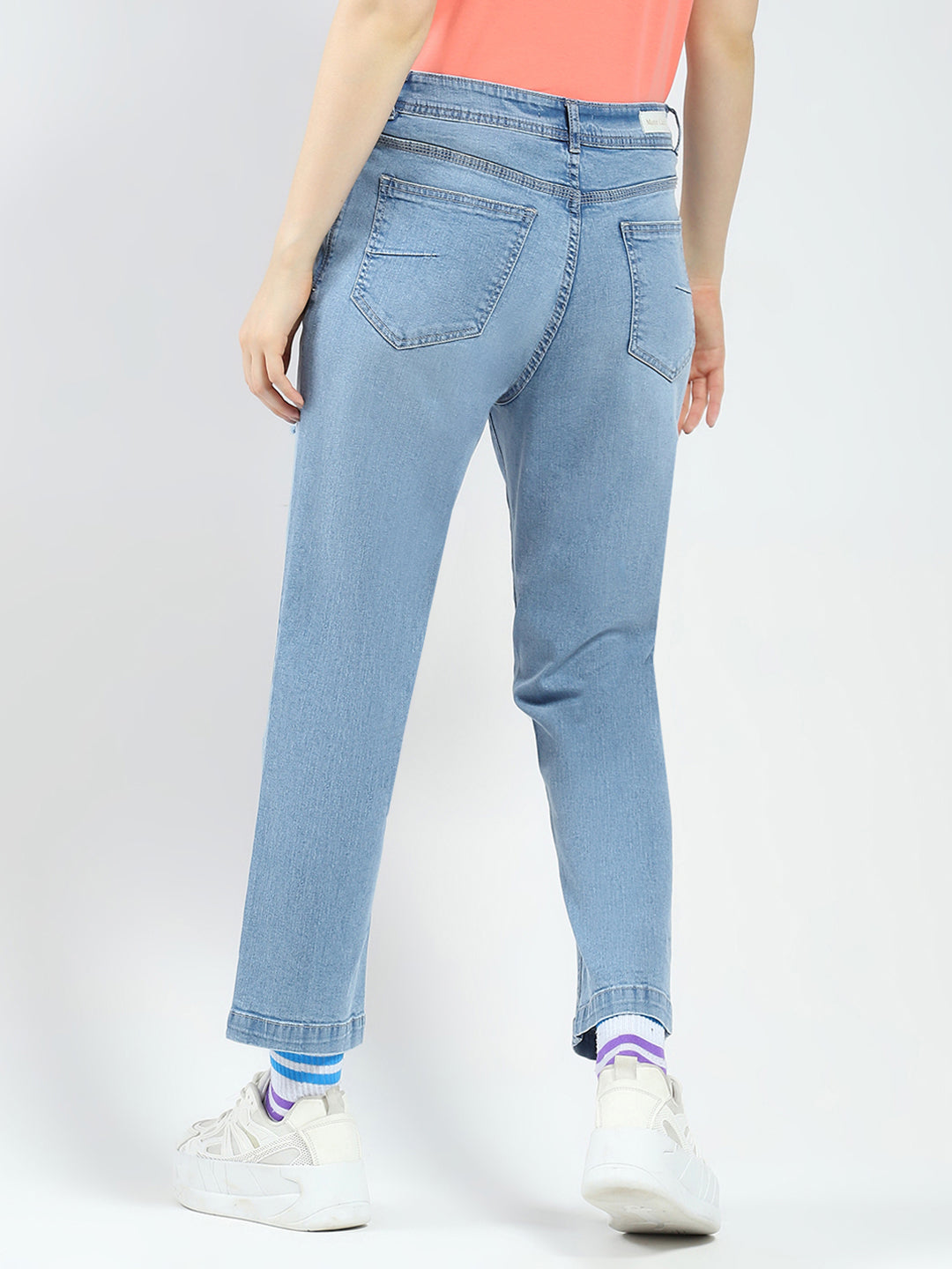 Women Blue Solid Straight Fit Denim