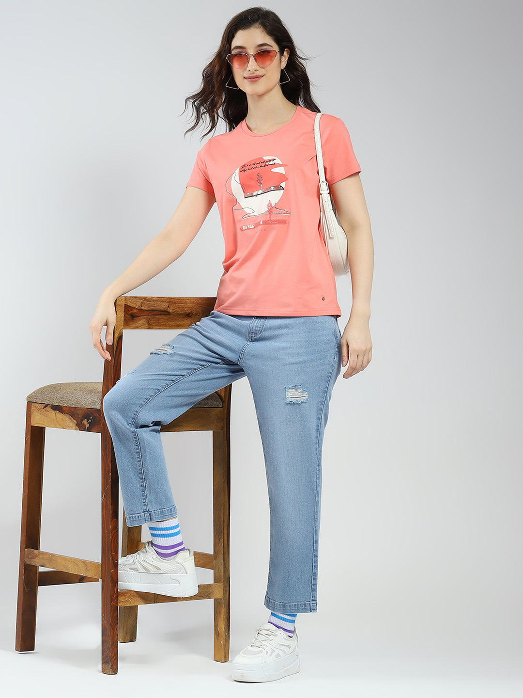 Women Blue Solid Straight Fit Denim