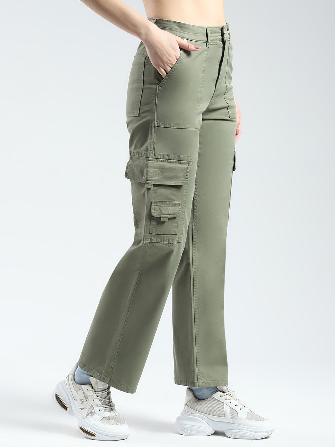 Women Green Solid Straight Fit Cargo
