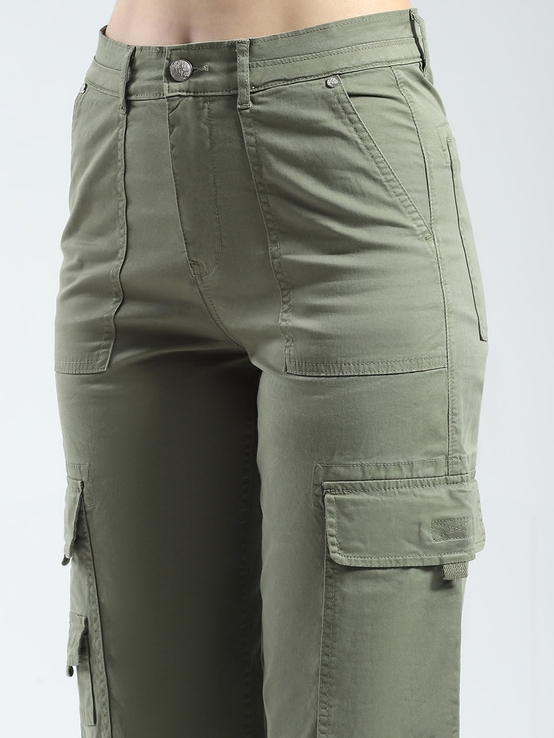 Women Green Solid Straight Fit Cargo