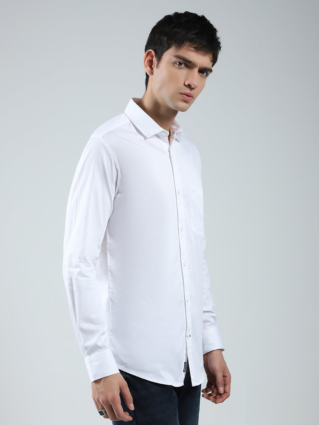 Men White Solid Collar Full Sleeve Shirt