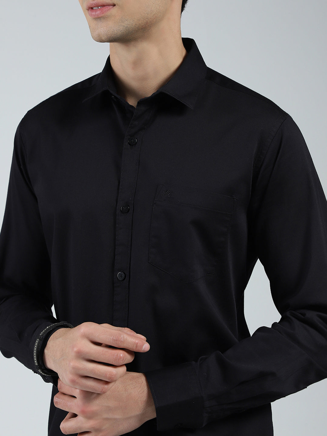 Men Black Solid Collar Full Sleeve Shirt