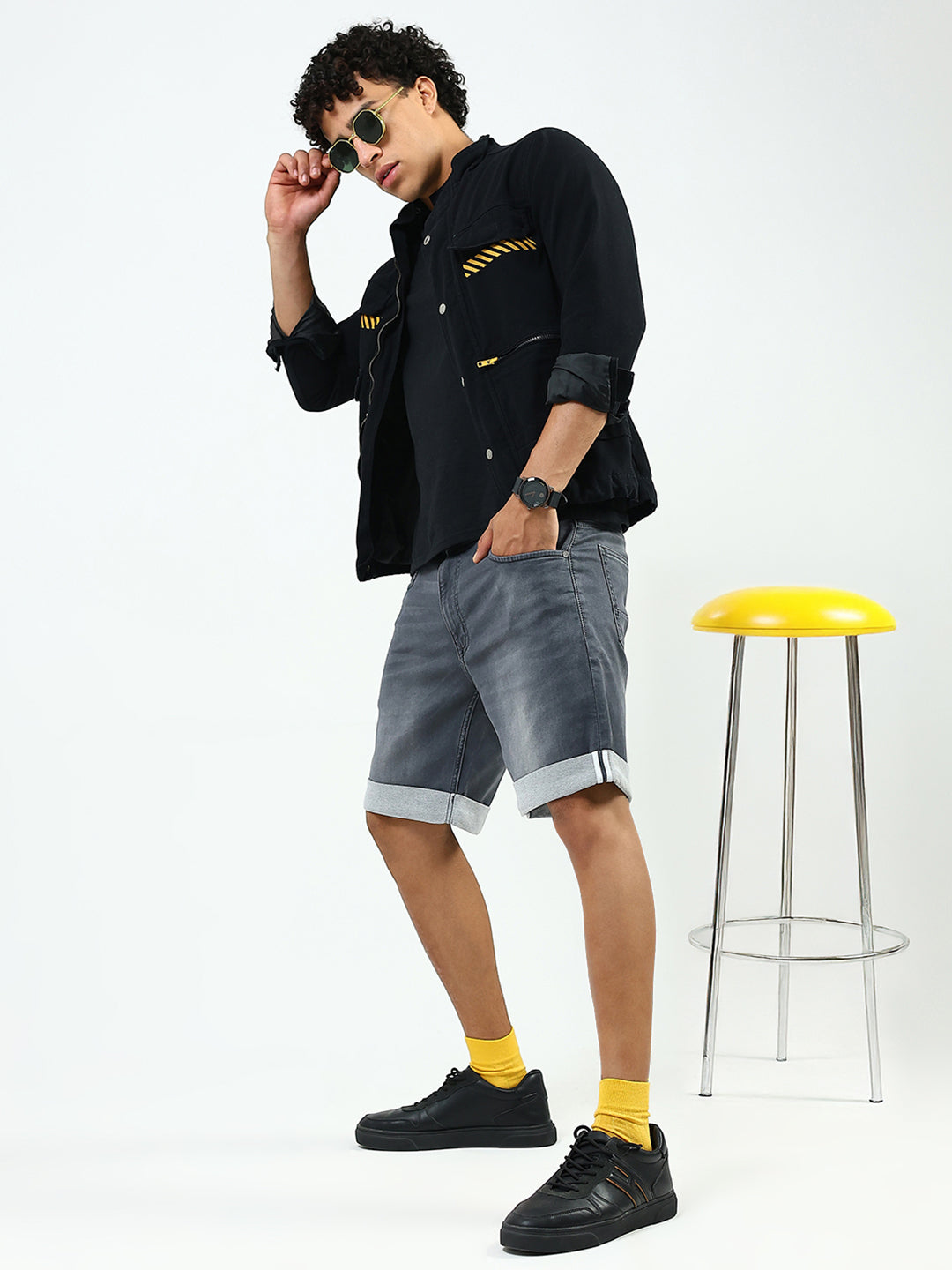 Men Grey Solid Regular Fit Shorts