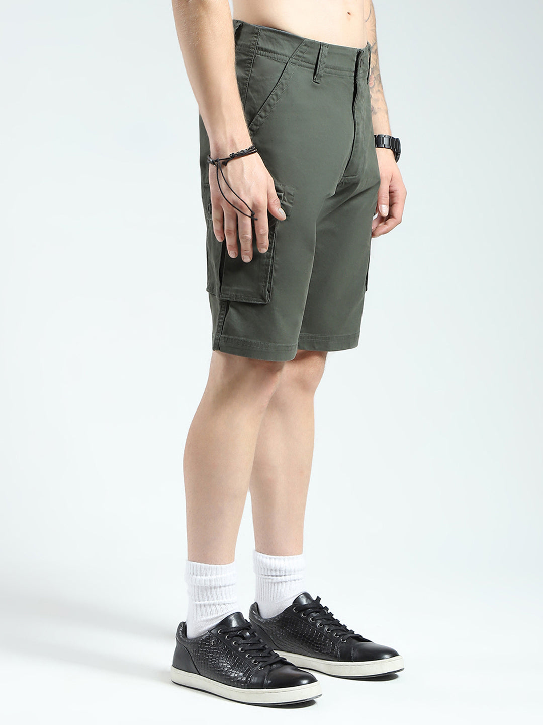 Men Olive Solid Regular Fit Shorts