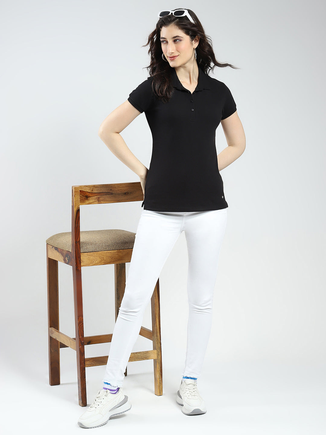 Women Black Solid Collar Half Sleeve T-Shirt