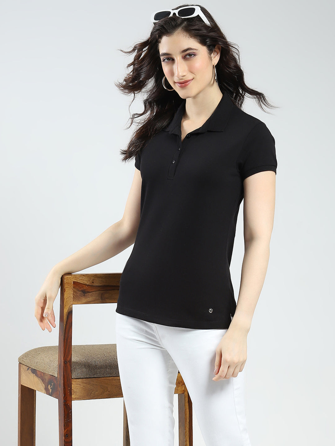 Women Black Solid Collar Half Sleeve T-Shirt