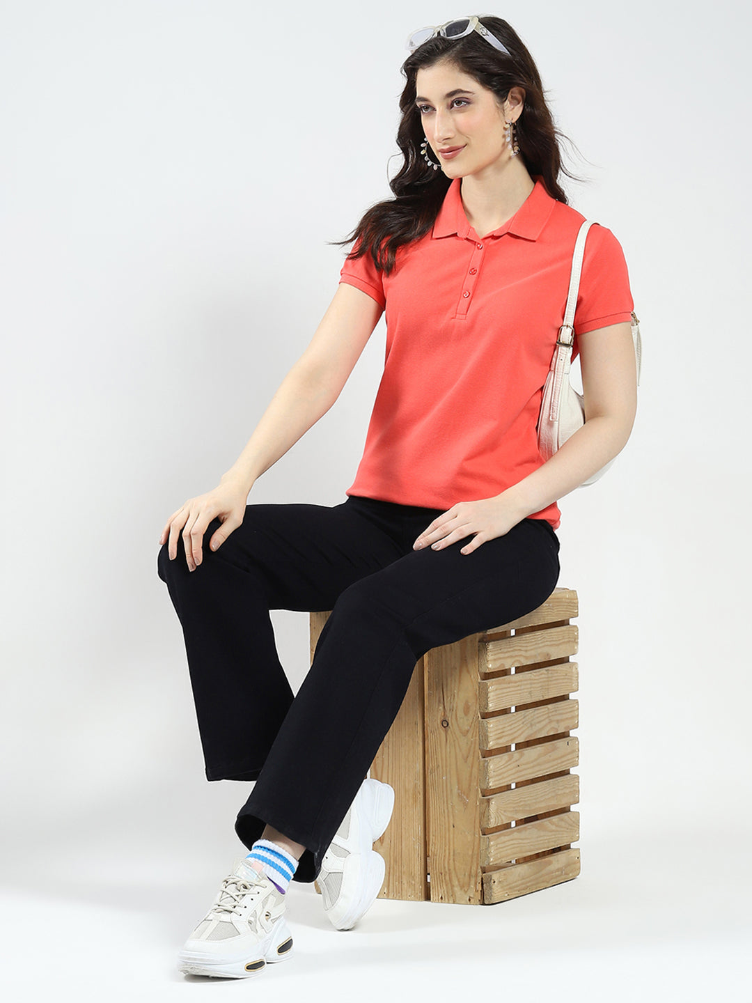 Women Coral Solid Collar Half Sleeve T-Shirt