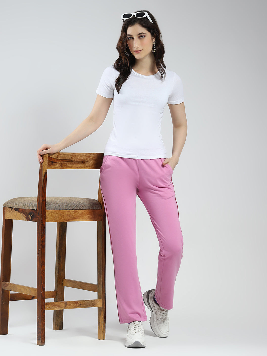 Women Pink Solid Regular Fit Lower