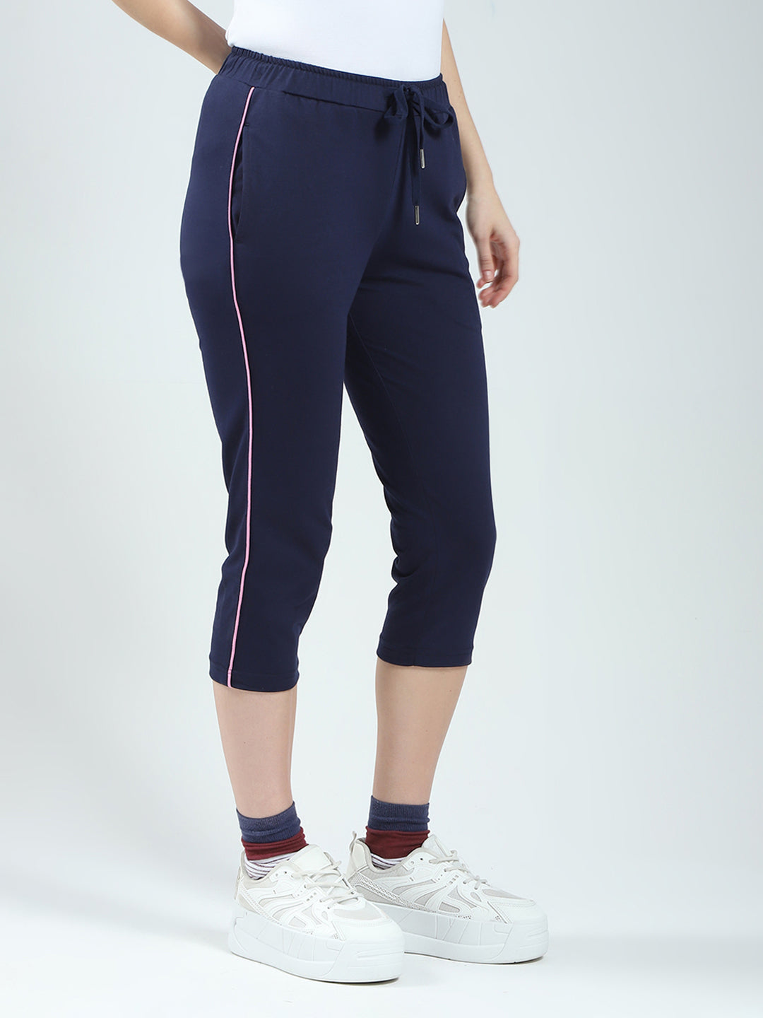Women Navy Blue Solid Regular Fit Capri