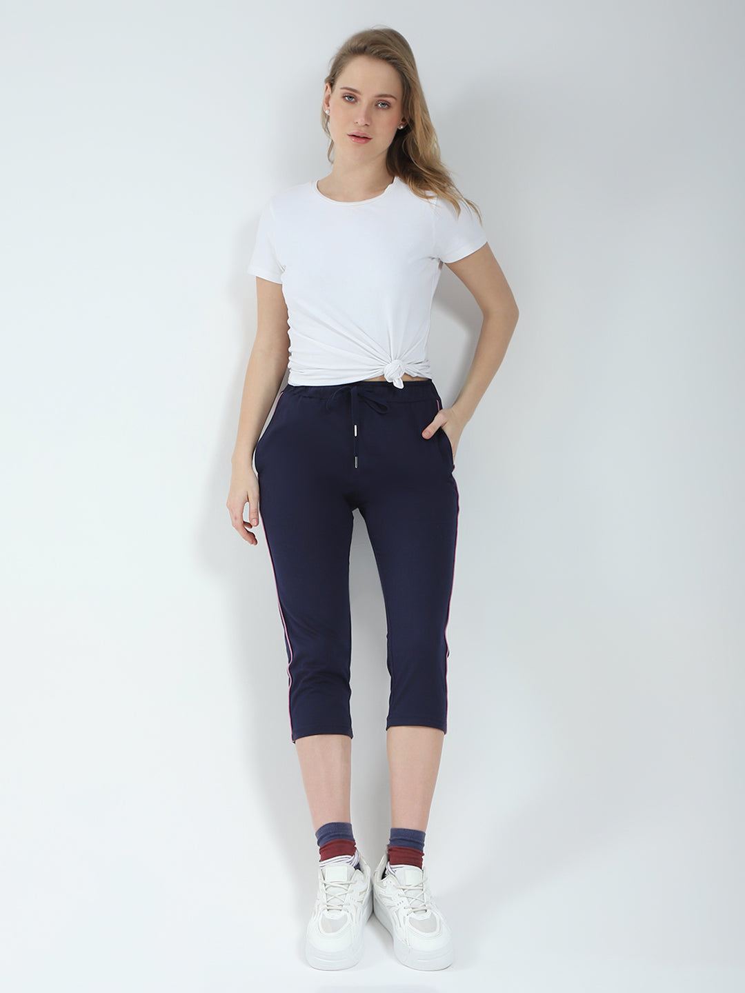 Women Navy Blue Solid Regular Fit Capri
