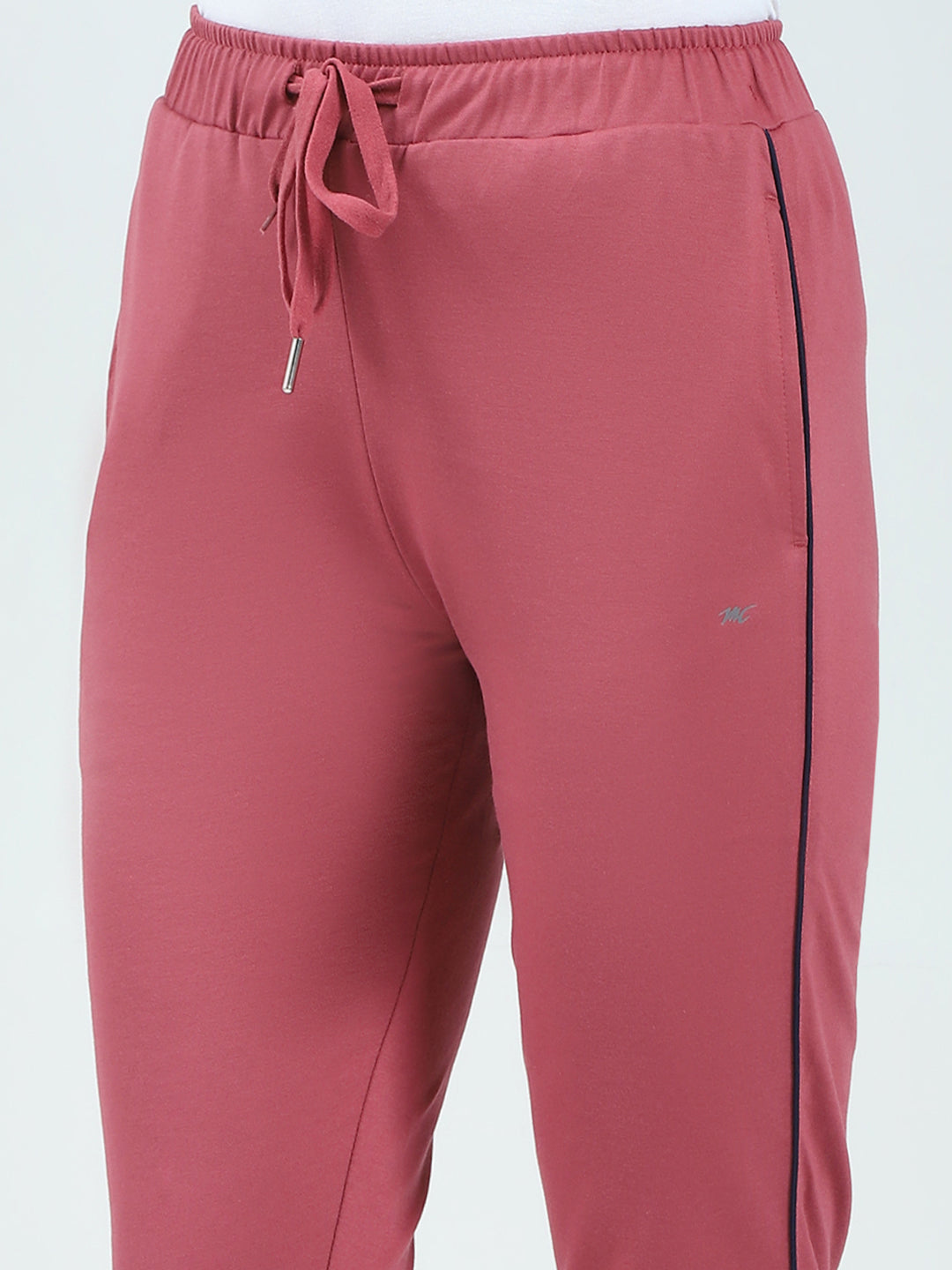 Women Pink Solid Regular Fit Capri