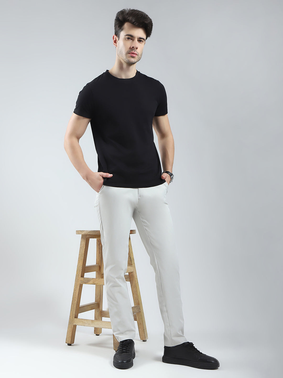 Men Grey Solid Slim Fit Trouser