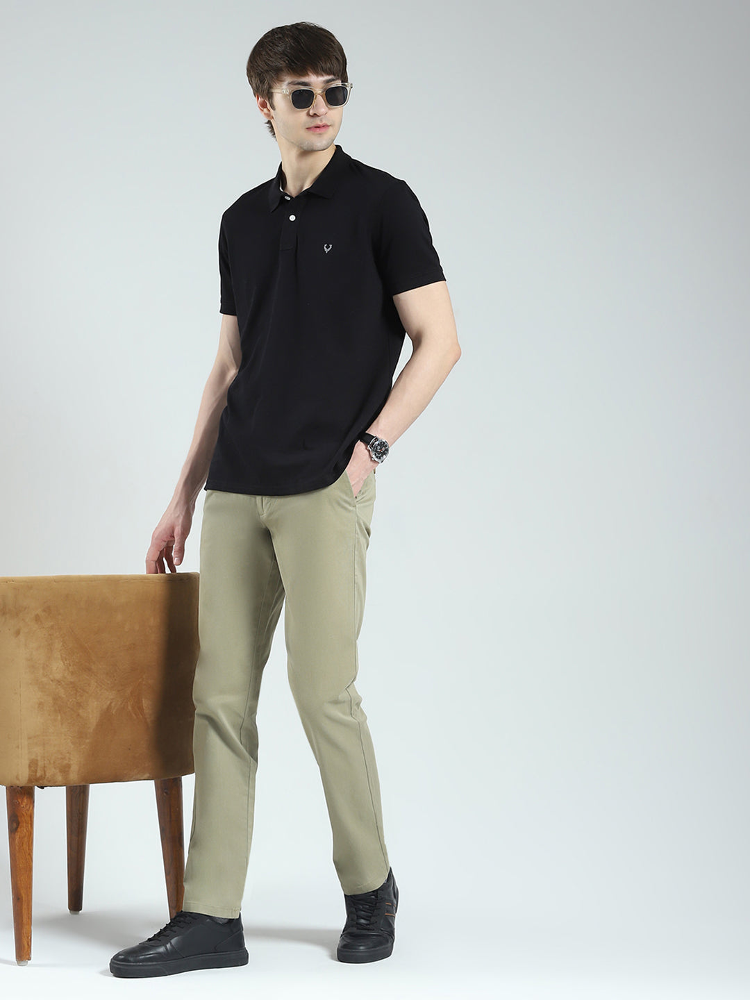 Men Olive Solid Slim Fit Trouser