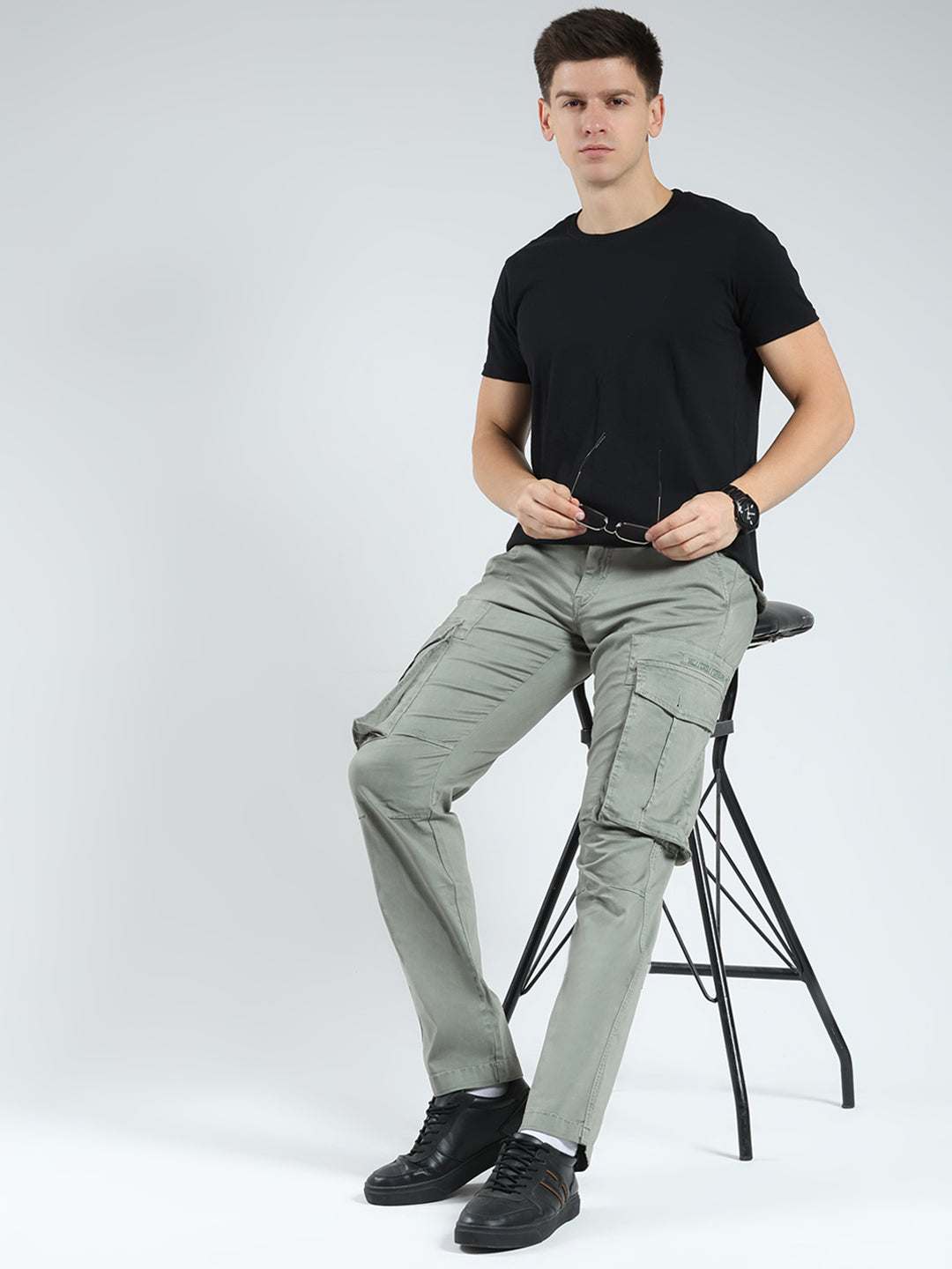 Men Grey Solid Slim Fit Cargo