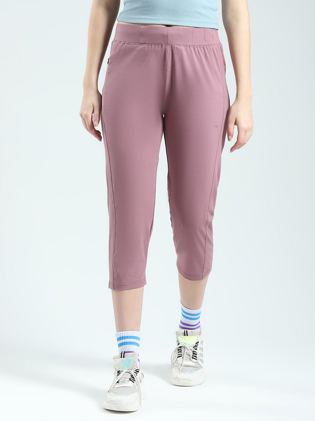 Women Pink Solid Regular Fit Capri