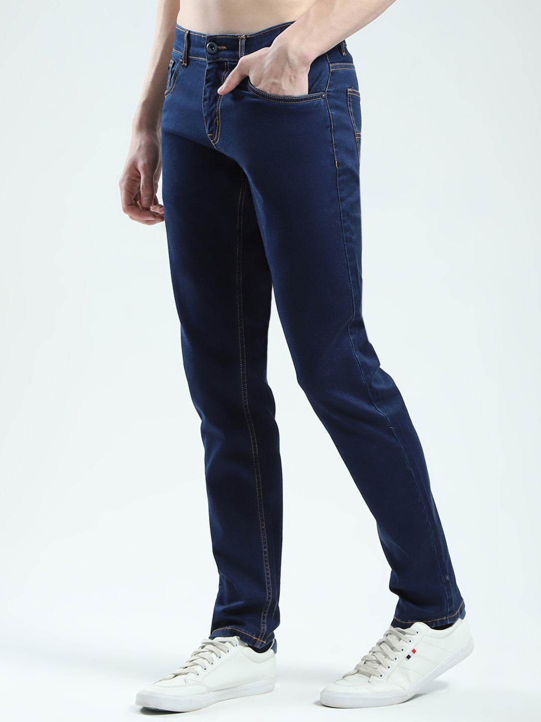 Men Blue Solid Narrow Fit Denim