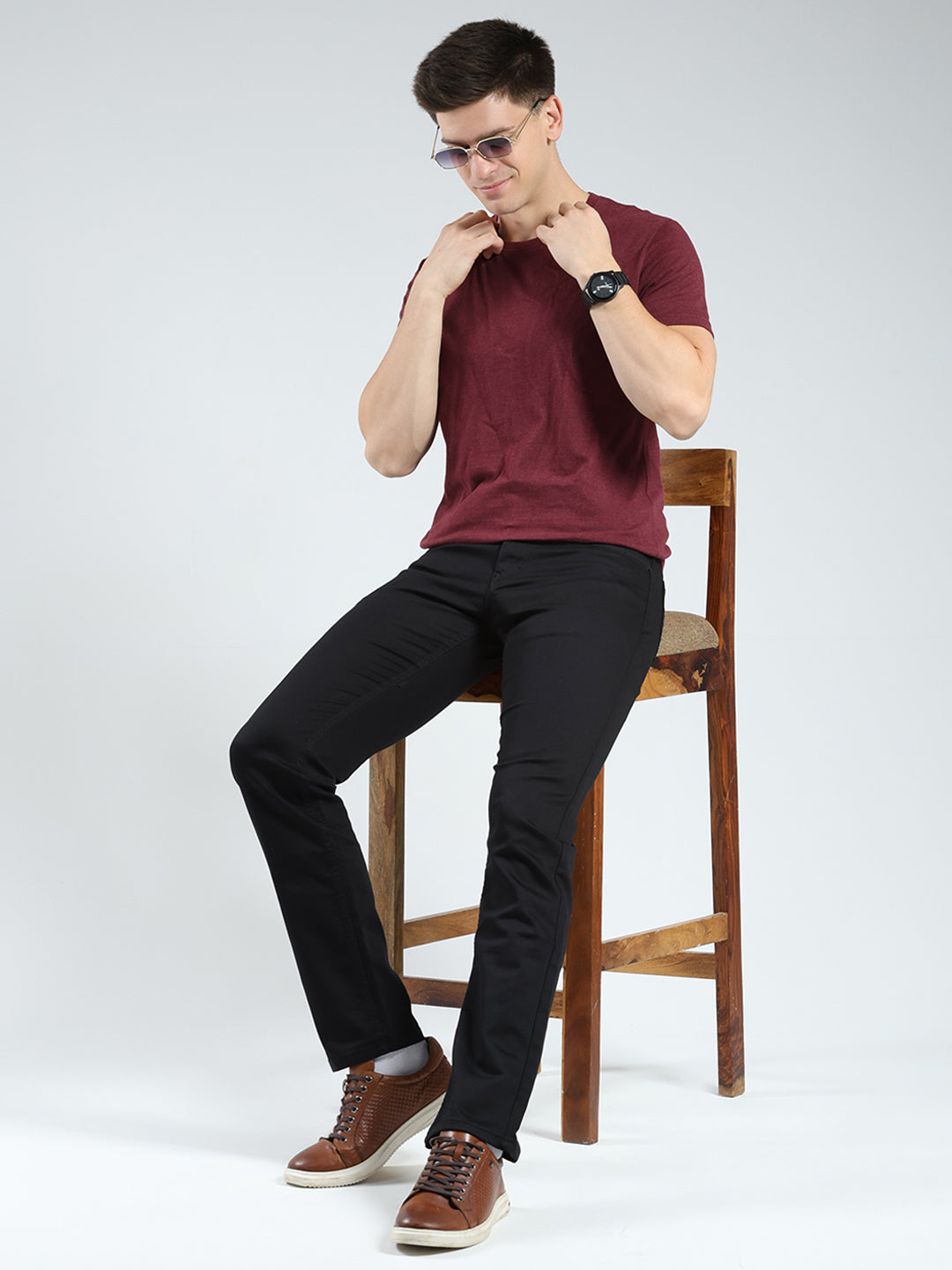 Men Black Solid Narrow Fit Denim