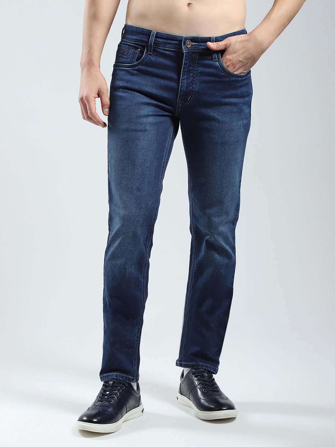 Men Blue Solid Narrow Fit Denim