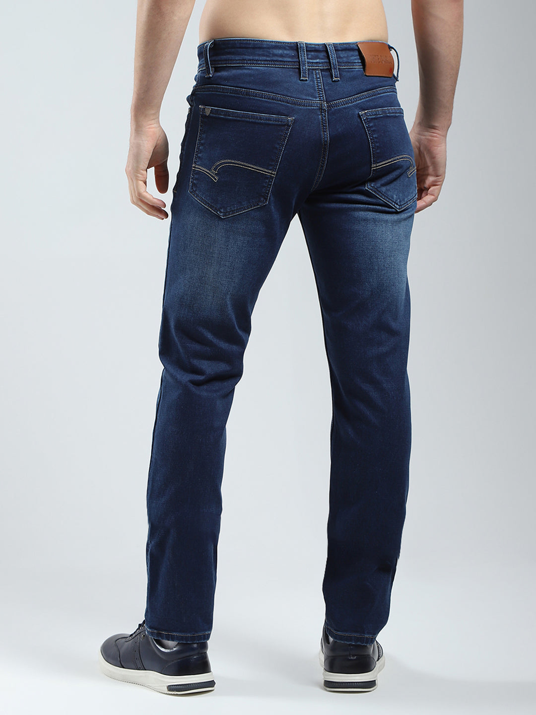 Men Blue Solid Narrow Fit Denim
