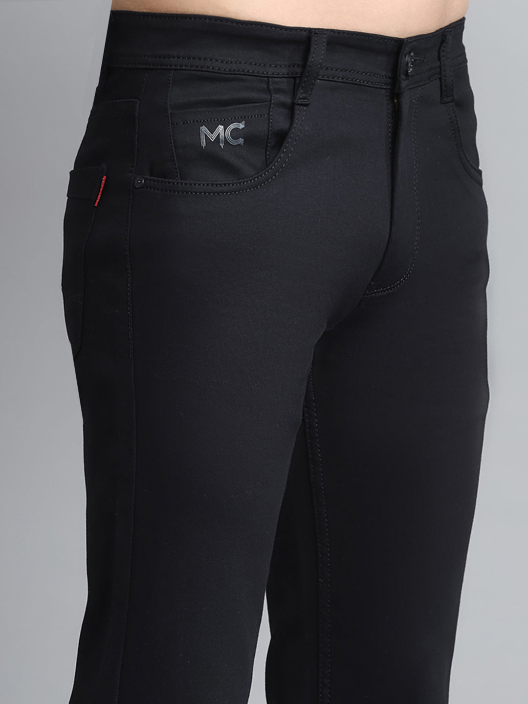 Men Black Solid Narrow Fit Denim