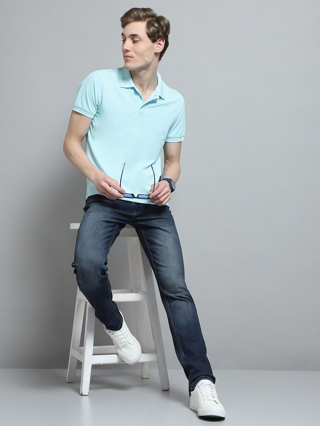 Men Blue Solid Narrow Fit Denim