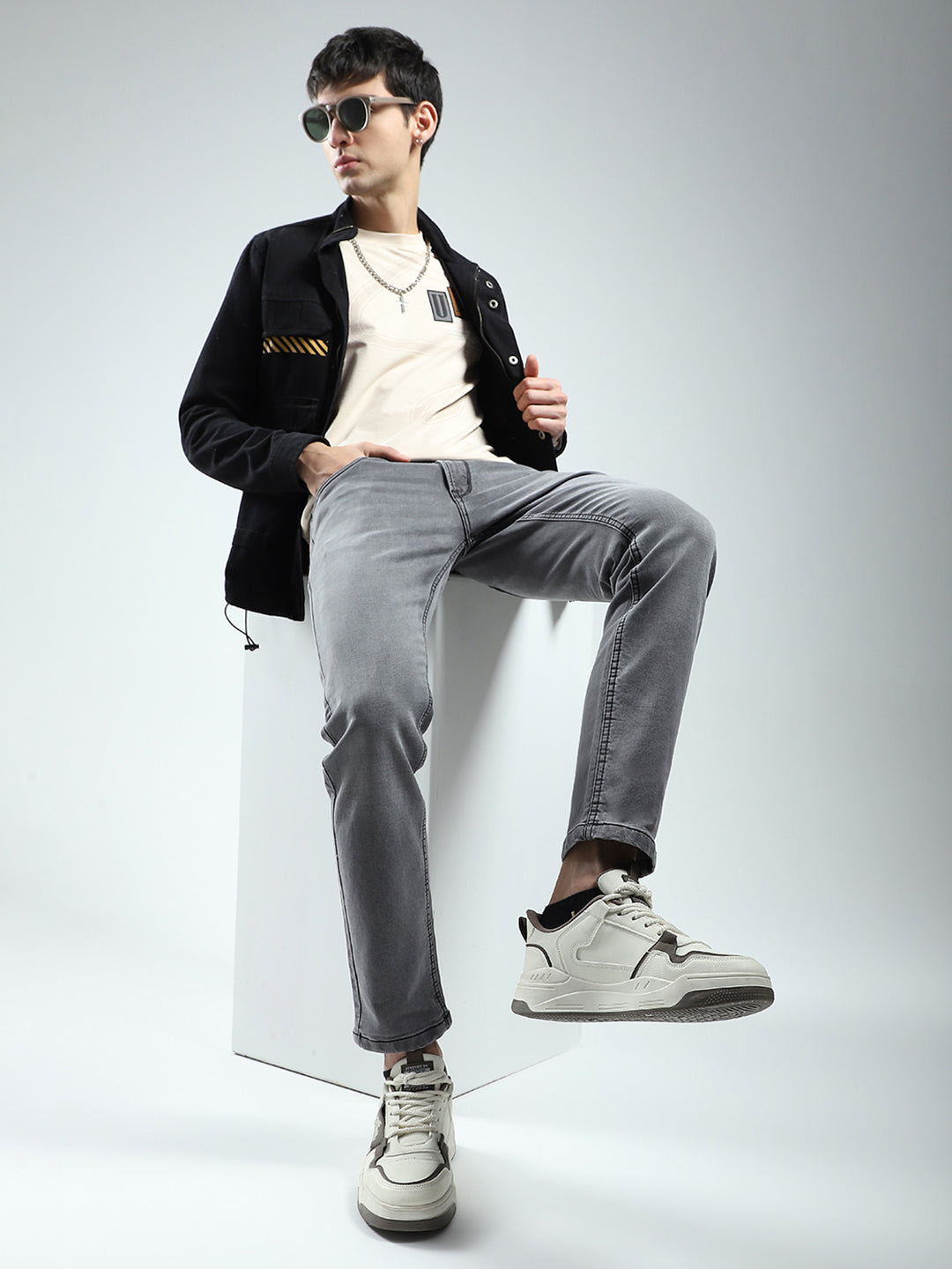 Men Grey Solid Ankle Length Denim