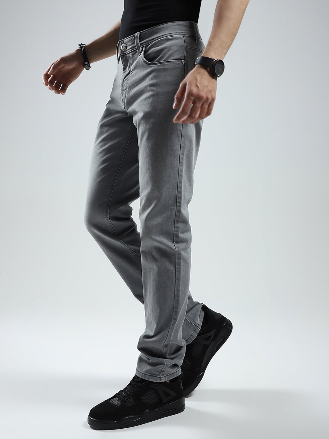 Men Grey Solid Narrow Fit Denim